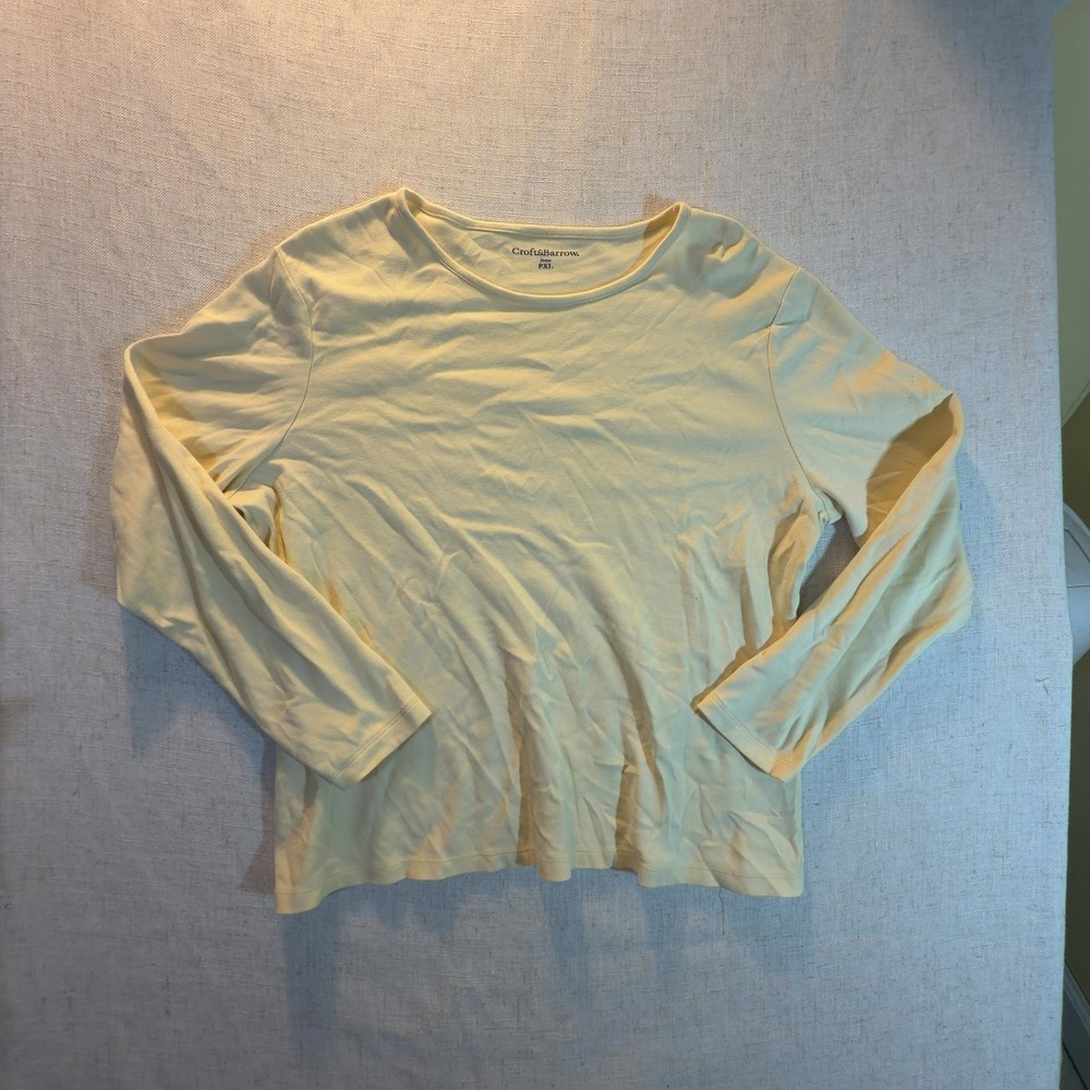 Croft & Barrow Long Sleeve Crewneck T-Shirt Cream Petite Size P XL